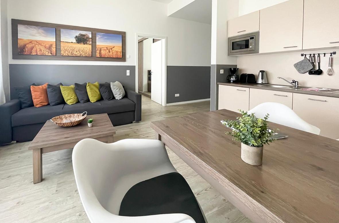 Prima Inn Ferienwohnungen Seetor Residenz Neuruppin Luaran gambar