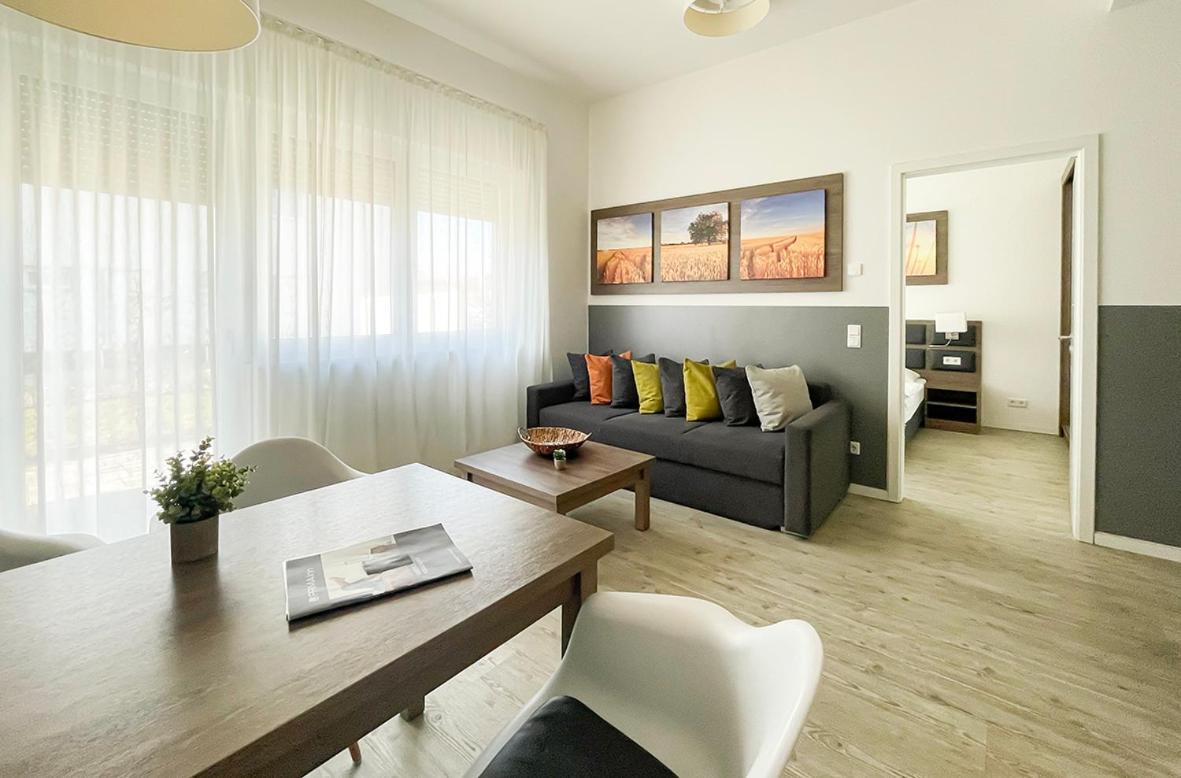 Prima Inn Ferienwohnungen Seetor Residenz Neuruppin Luaran gambar